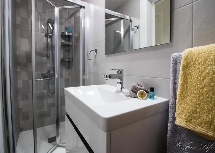 Waterfront Cosy 3 By Ghajnsielem Gozo Daire Mgarr